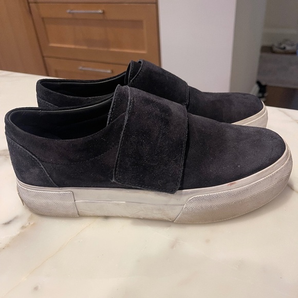 Vince Blue Suede Sneaket Velcro closure 5.5 Us 36EU - Picture 1 of 6